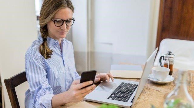 girl calling a company